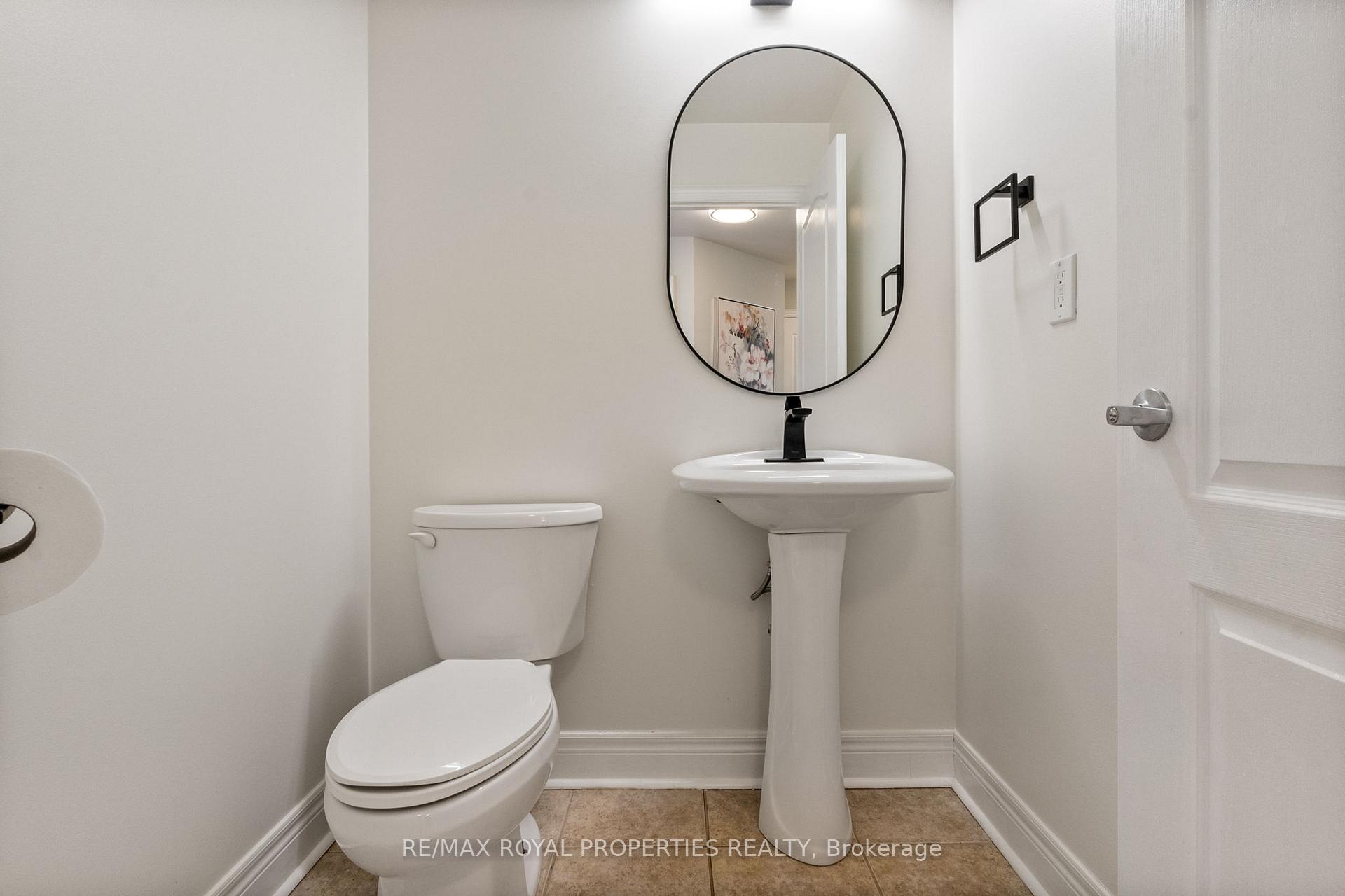 Photo 7 of 1284 Ashgrove Crescent, Oshawa, Pinecrest — HOMEH