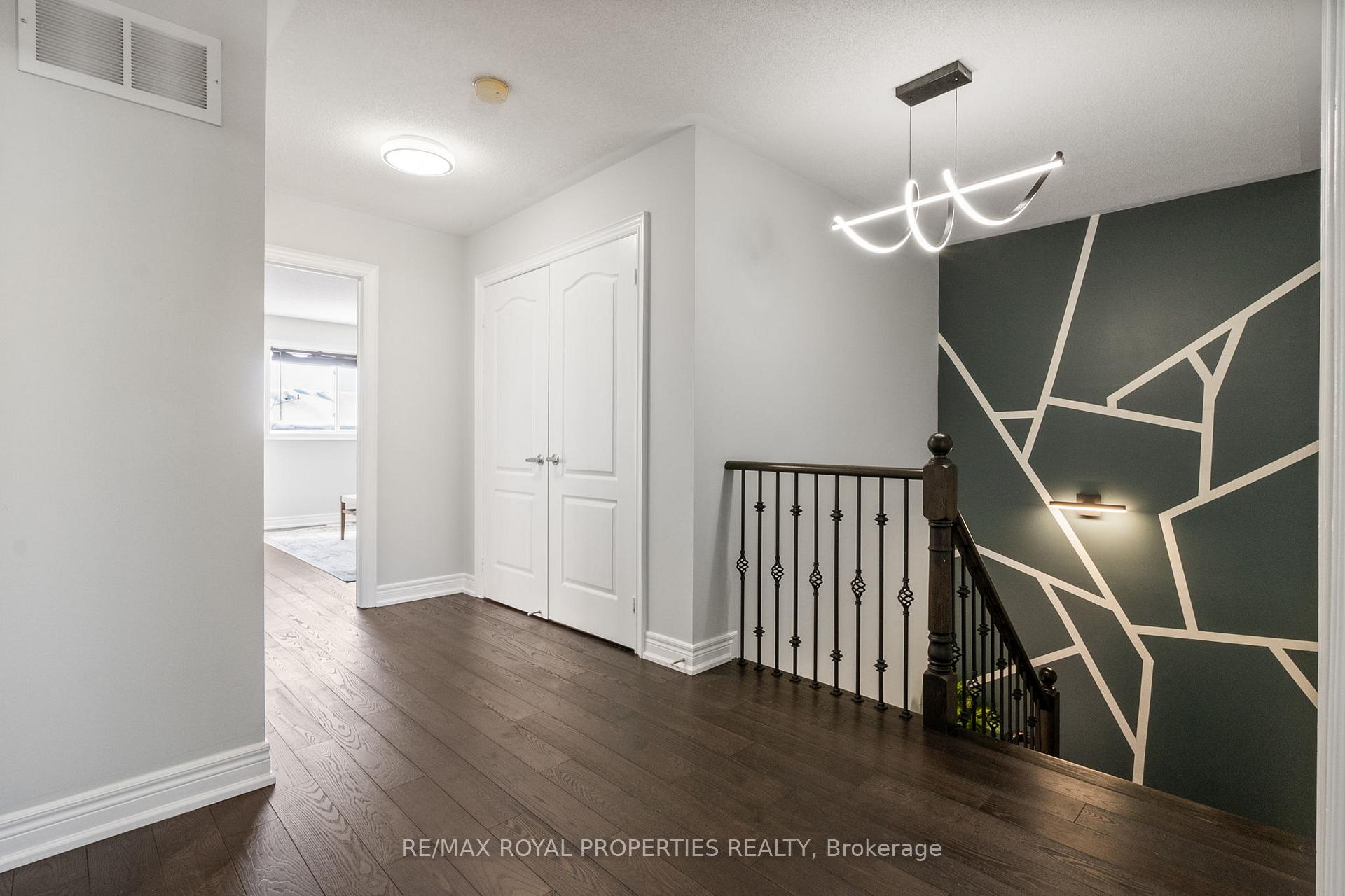 Photo 19 of 1284 Ashgrove Crescent, Oshawa, Pinecrest — HOMEH