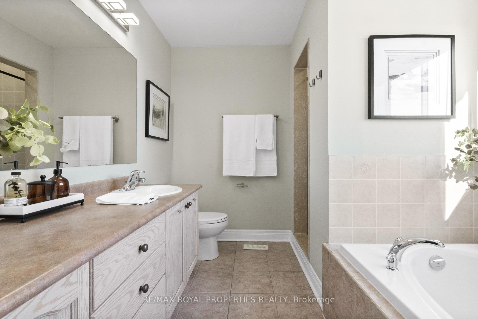 Photo 27 of 1284 Ashgrove Crescent, Oshawa, Pinecrest — HOMEH