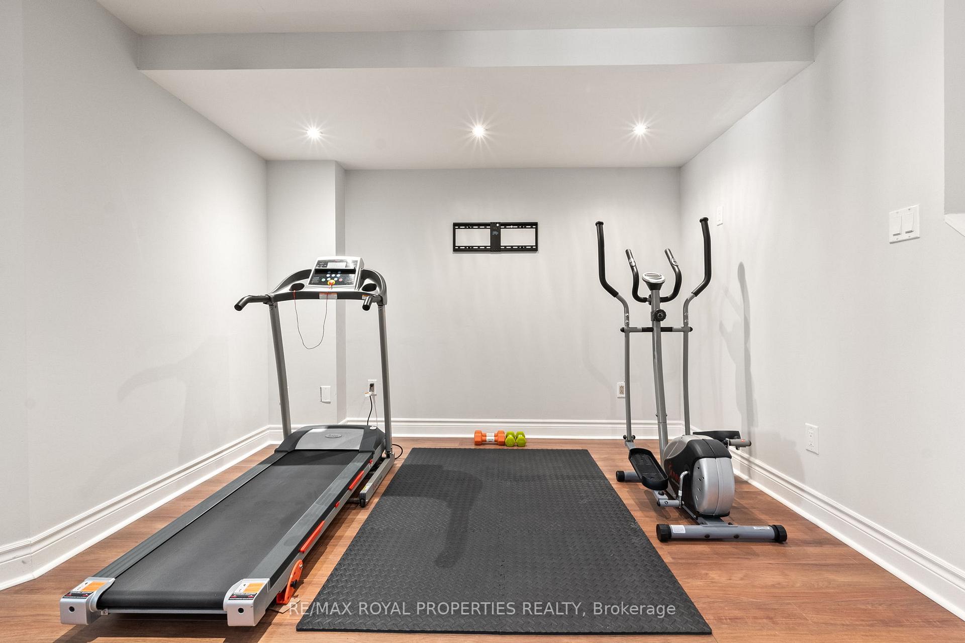 Photo 34 of 1284 Ashgrove Crescent, Oshawa, Pinecrest — HOMEH