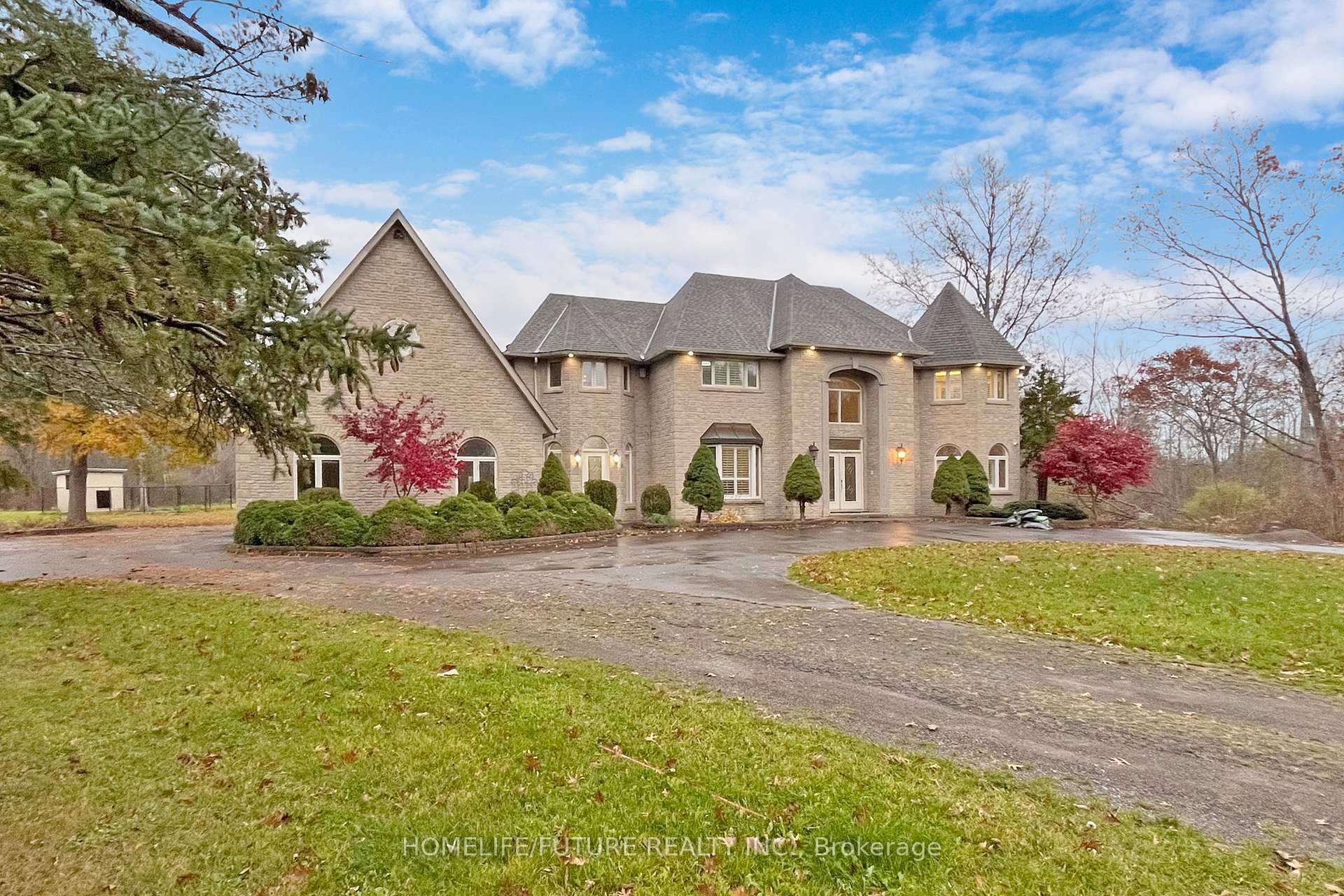 Front of 82 Pearson Road