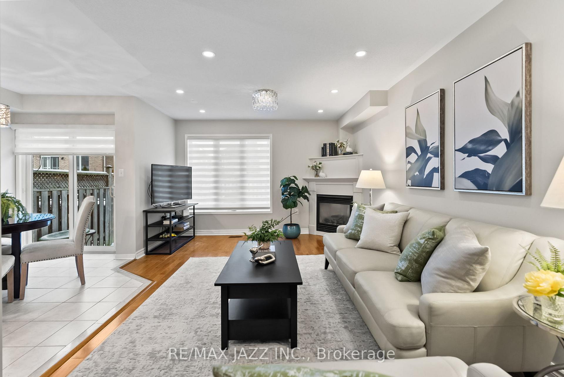 Photo 8 of 8 Odessa Crescent, Whitby, Rolling Acres — HOMEH