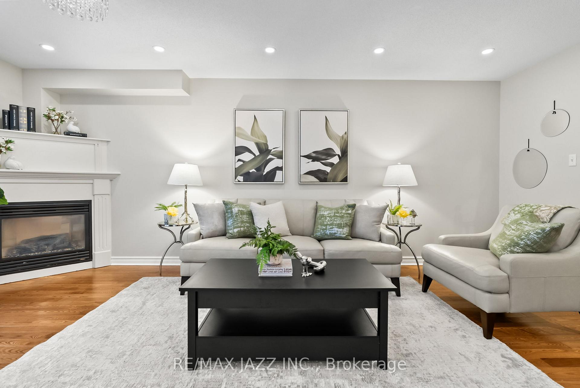 Photo 10 of 8 Odessa Crescent, Whitby, Rolling Acres — HOMEH