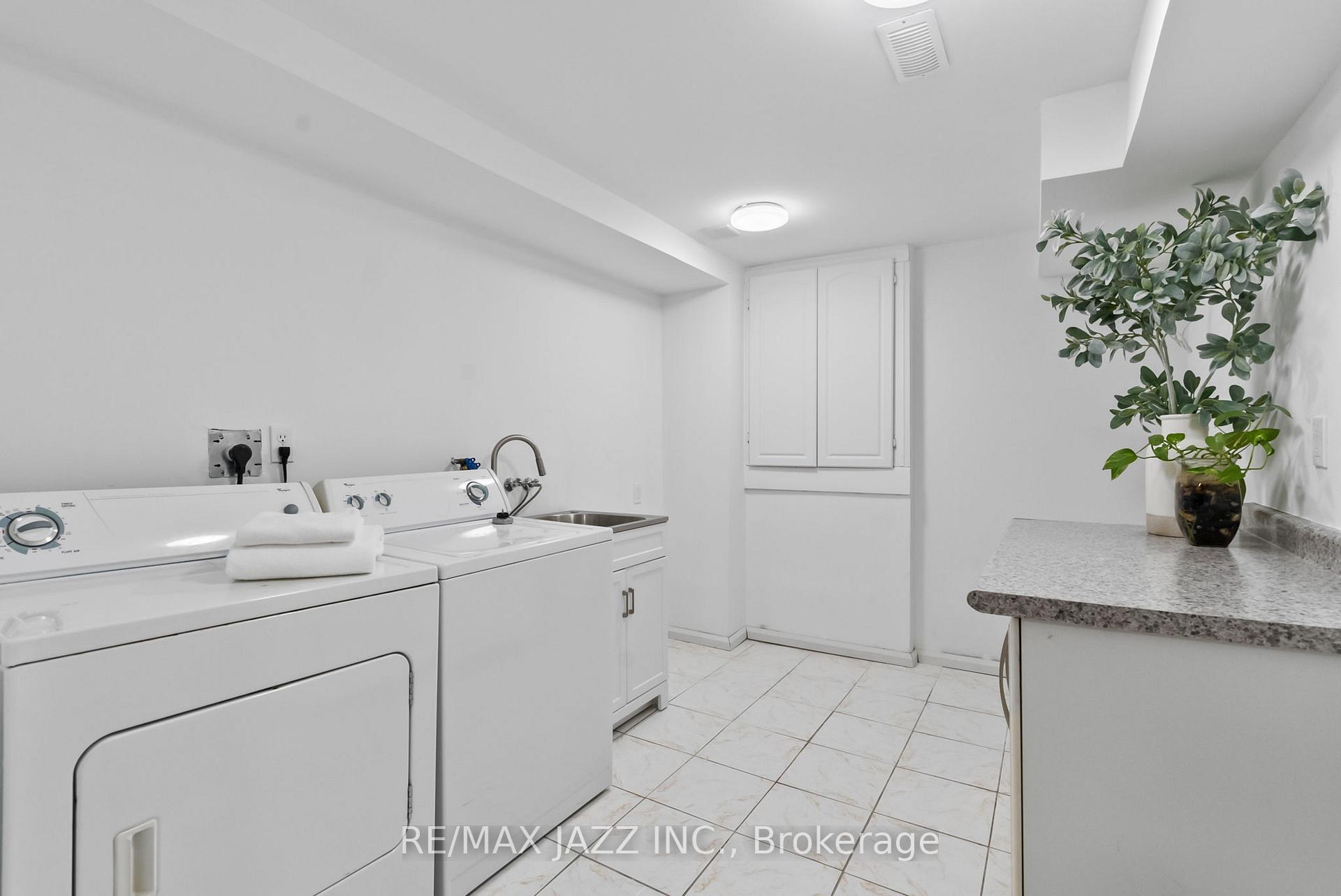 Photo 38 of 8 Odessa Crescent, Whitby, Rolling Acres — HOMEH