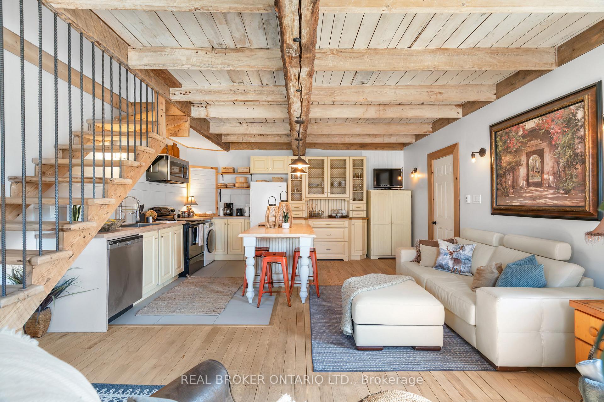 Photo 5 of 28 Tierney Street S, Arnprior — HOMEH