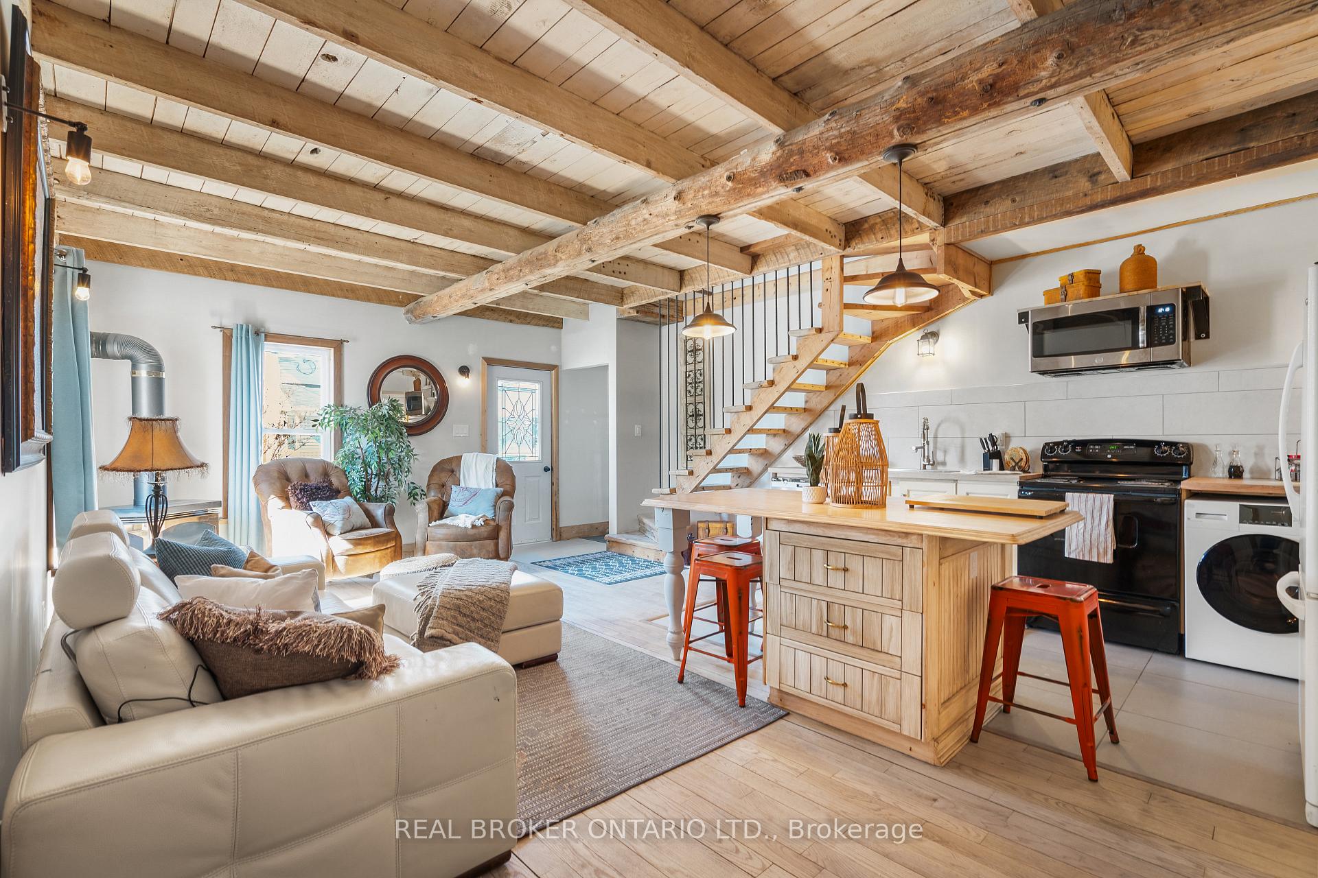 Photo 17 of 28 Tierney Street S, Arnprior — HOMEH