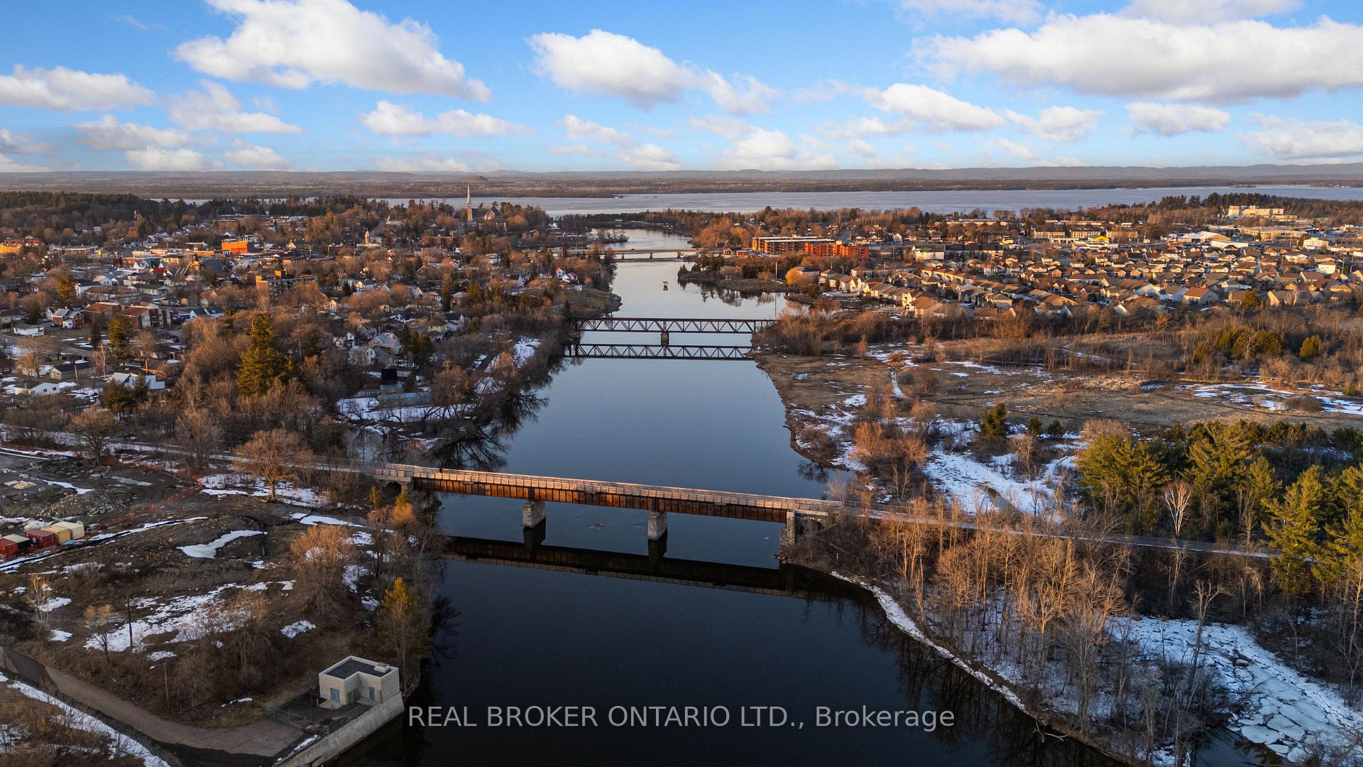 Photo 45 of 28 Tierney Street S, Arnprior — HOMEH