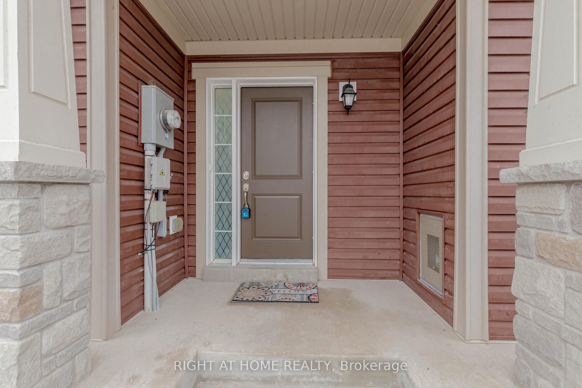 Photo 4 of 2447 Hill Rise Street, Oshawa, Windfields — HOMEH