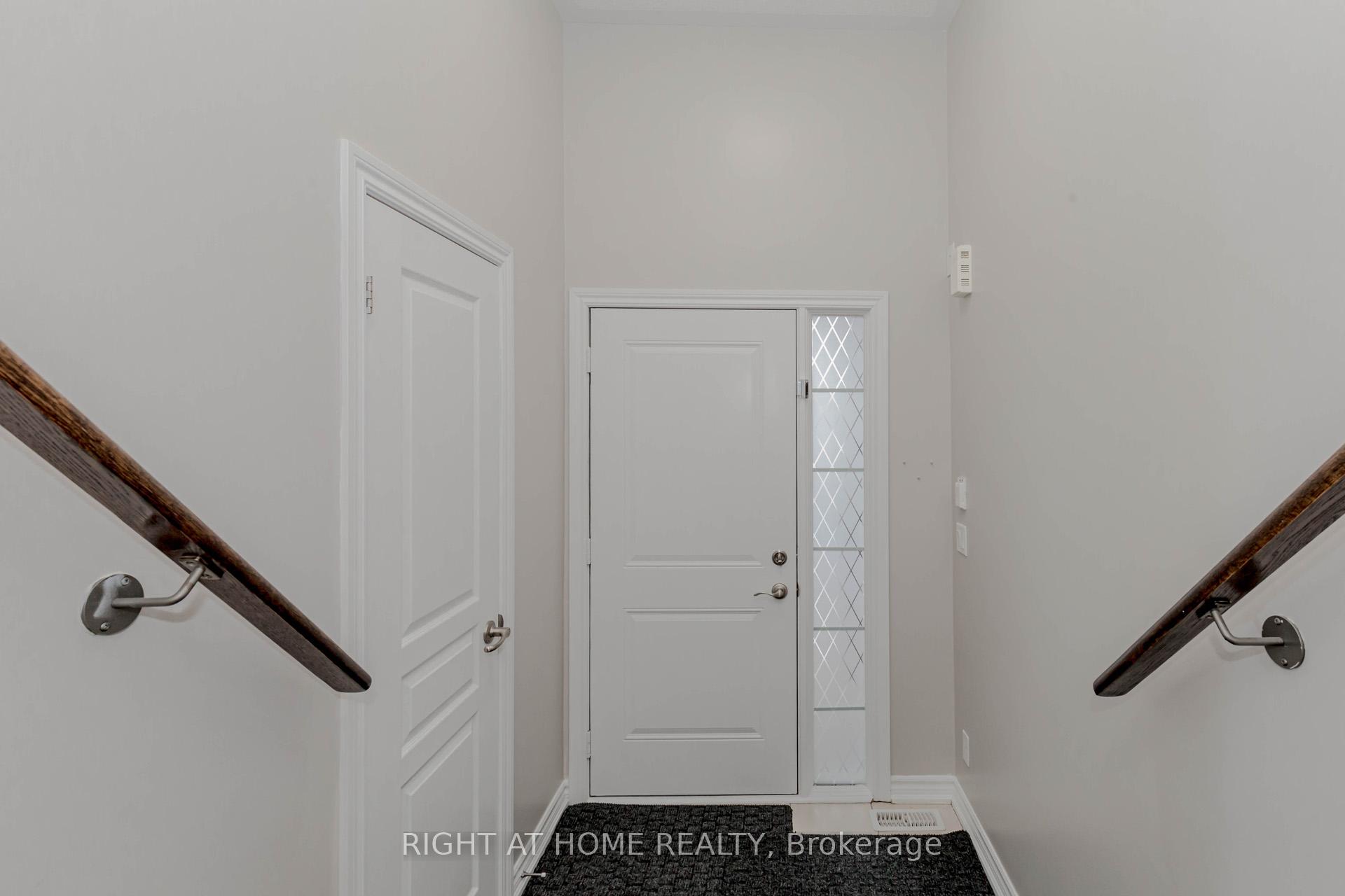 Photo 5 of 2447 Hill Rise Street, Oshawa, Windfields — HOMEH