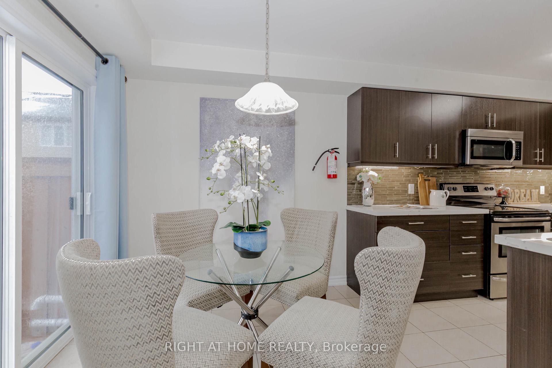 Photo 18 of 2447 Hill Rise Street, Oshawa, Windfields — HOMEH