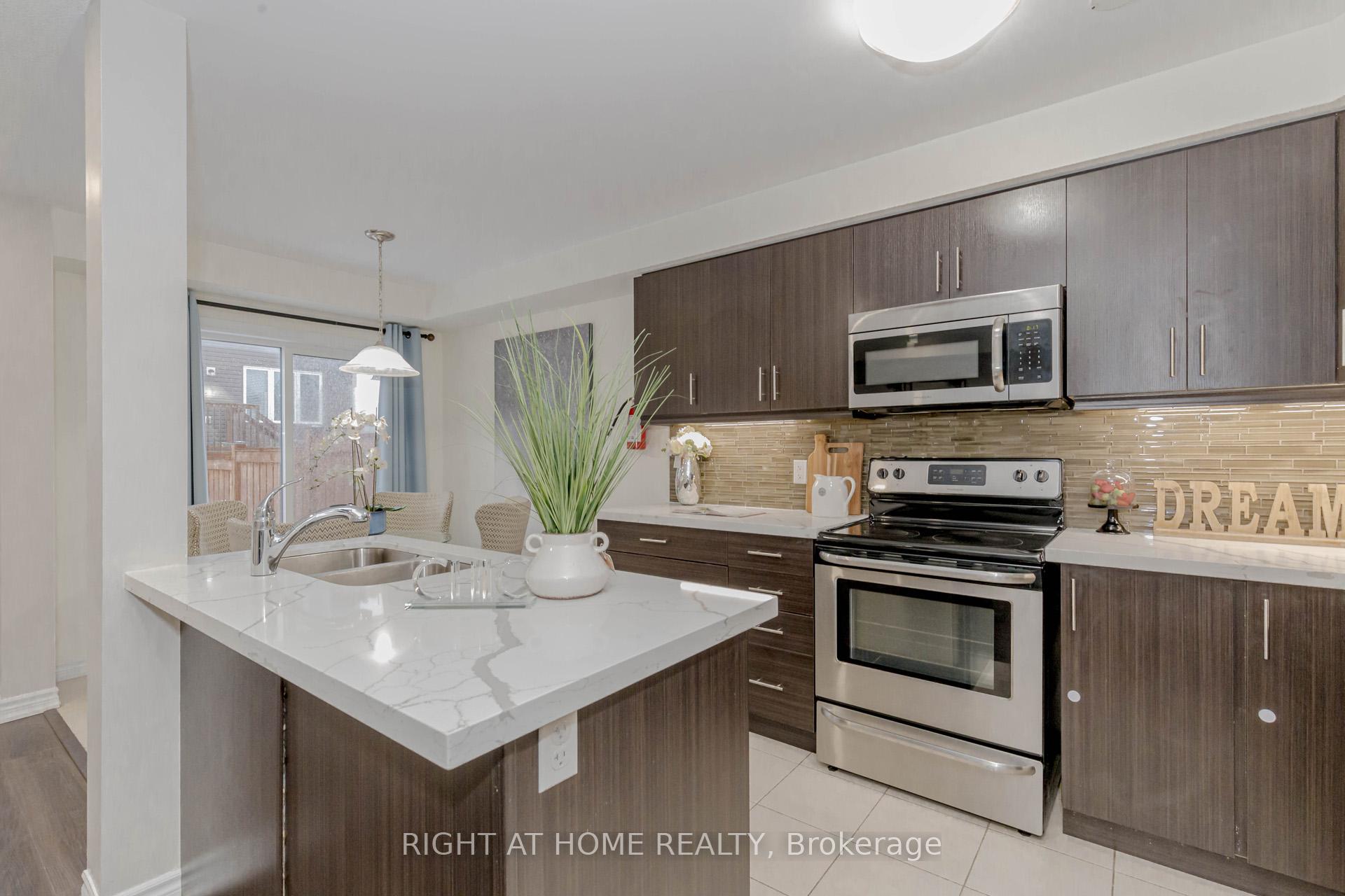 Photo 22 of 2447 Hill Rise Street, Oshawa, Windfields — HOMEH