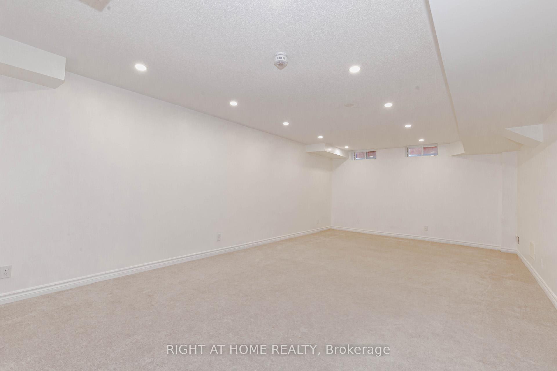 Photo 46 of 2447 Hill Rise Street, Oshawa, Windfields — HOMEH