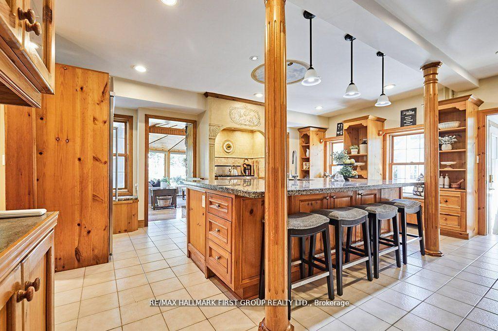 Photo 10 of 1733 Dufferin Street, Whitby, Port Whitby — HOMEH
