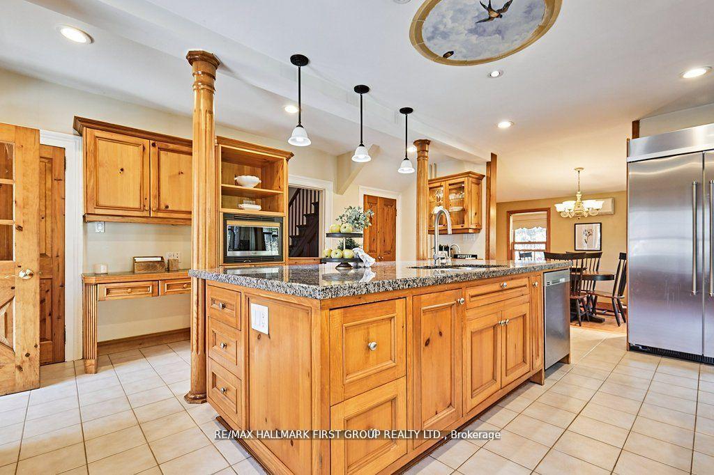 Photo 11 of 1733 Dufferin Street, Whitby, Port Whitby — HOMEH