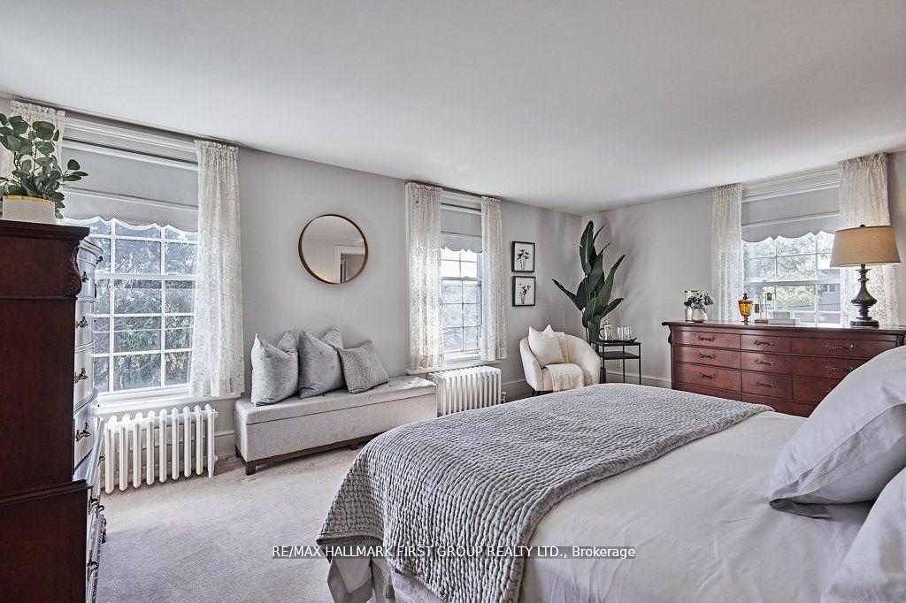 Photo 22 of 1733 Dufferin Street, Whitby, Port Whitby — HOMEH
