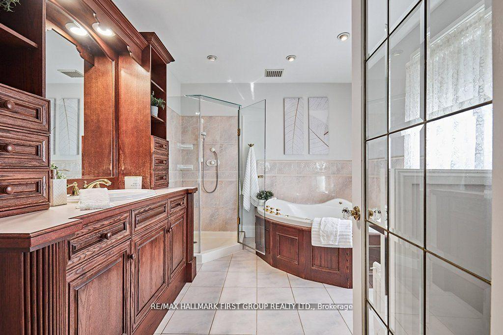 Photo 24 of 1733 Dufferin Street, Whitby, Port Whitby — HOMEH