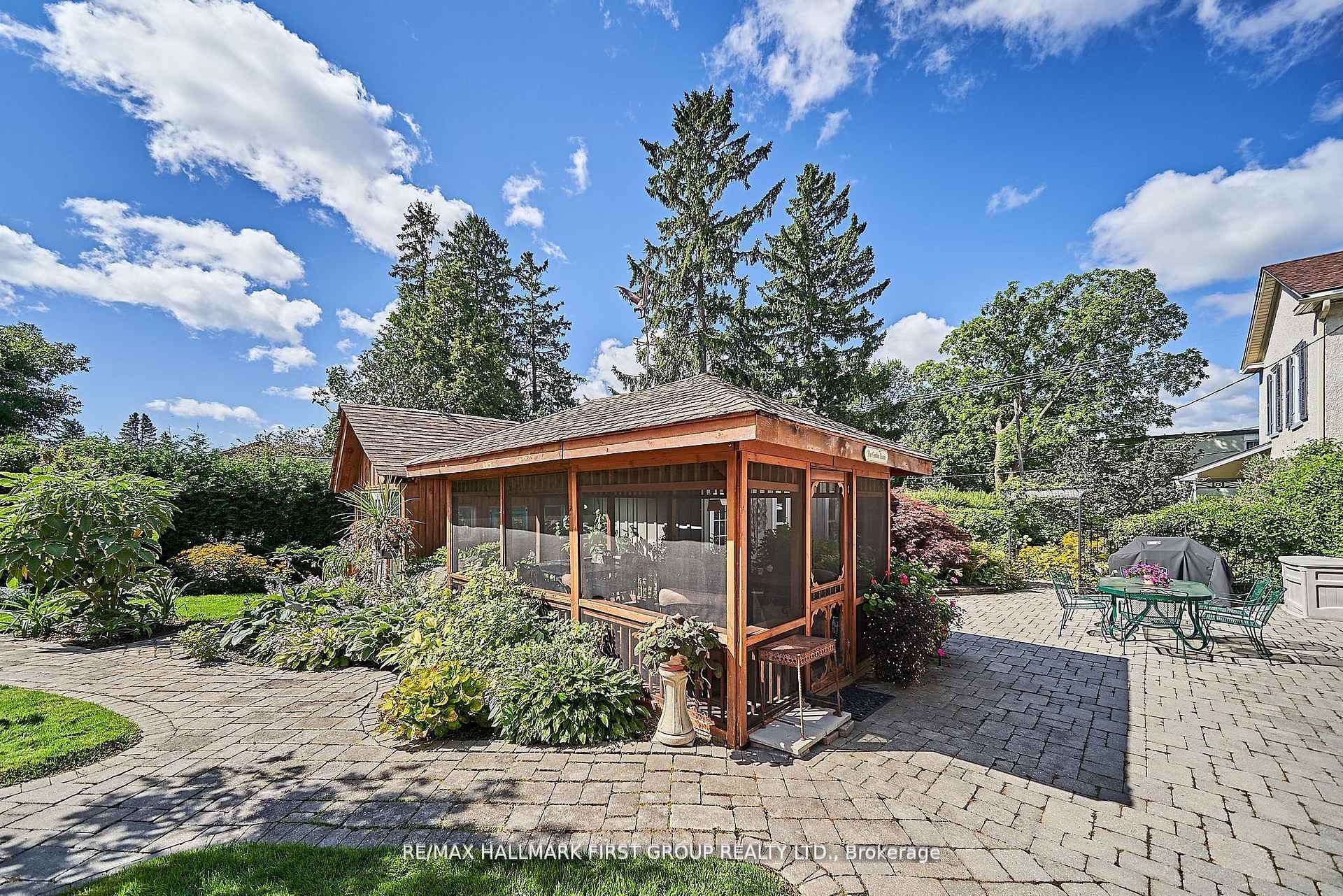 Photo 29 of 1733 Dufferin Street, Whitby, Port Whitby — HOMEH