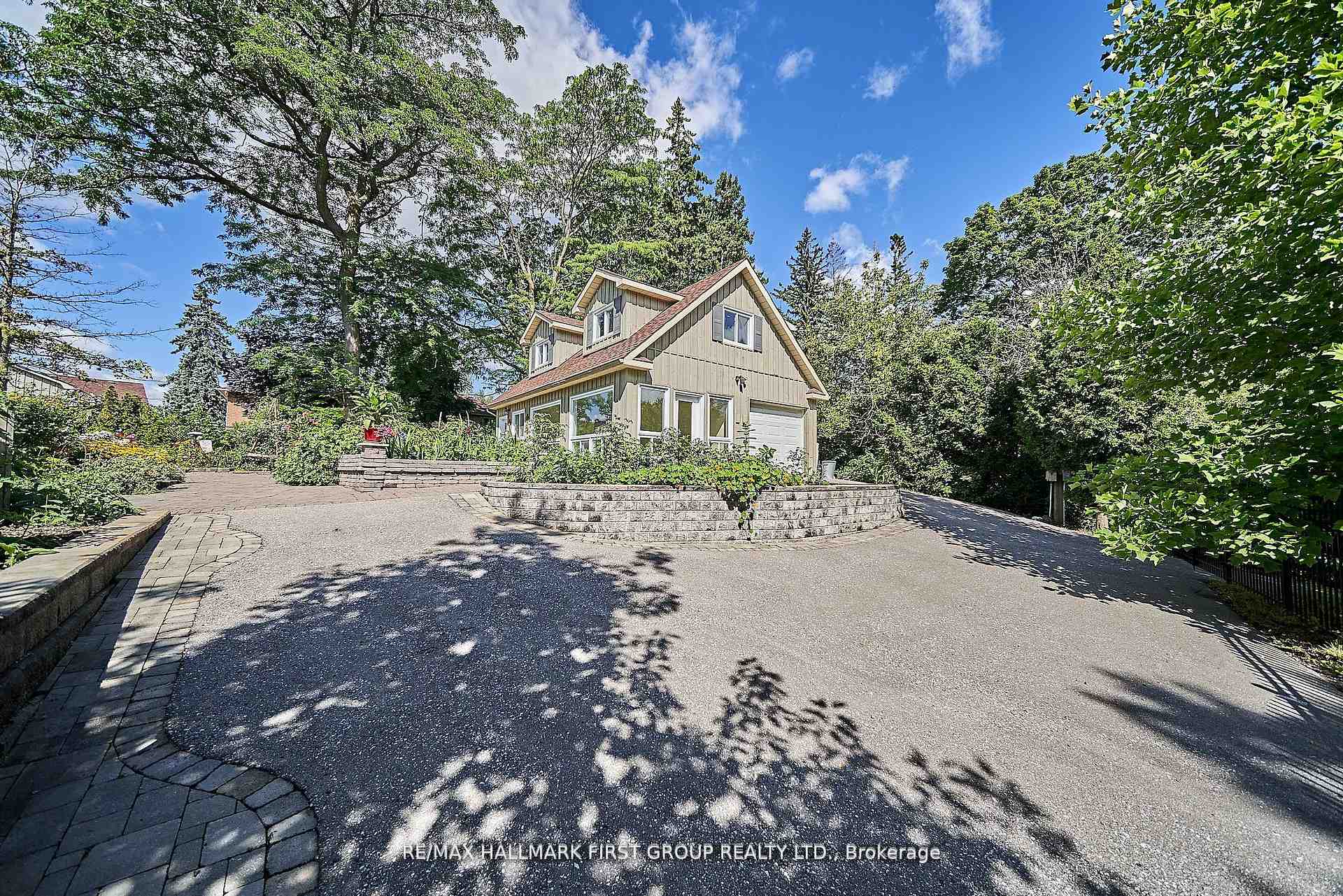 Photo 34 of 1733 Dufferin Street, Whitby, Port Whitby — HOMEH