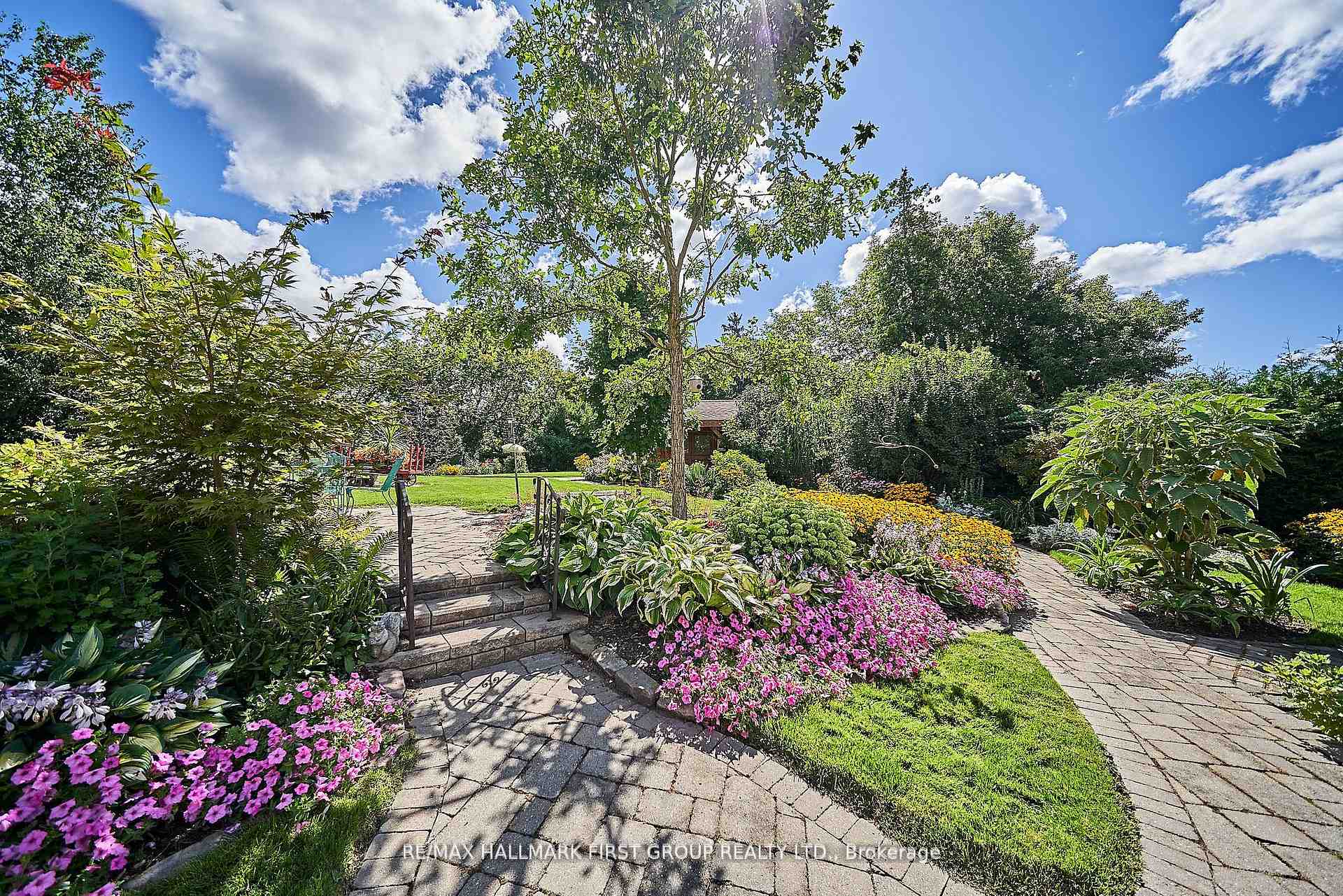 Photo 36 of 1733 Dufferin Street, Whitby, Port Whitby — HOMEH