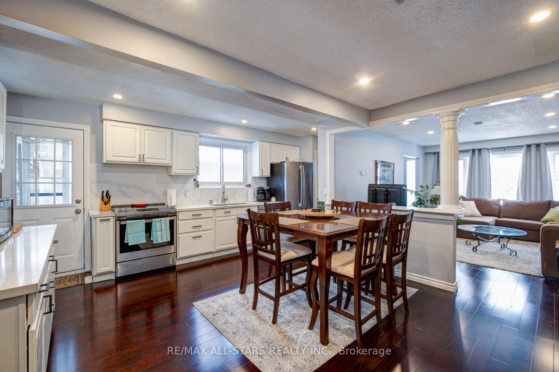 Photo 8 of 111 Tecumseh Avenue, Oshawa, Centennial — HOMEH