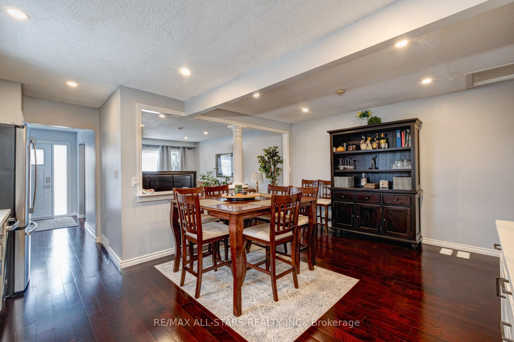 Photo 13 of 111 Tecumseh Avenue, Oshawa, Centennial — HOMEH
