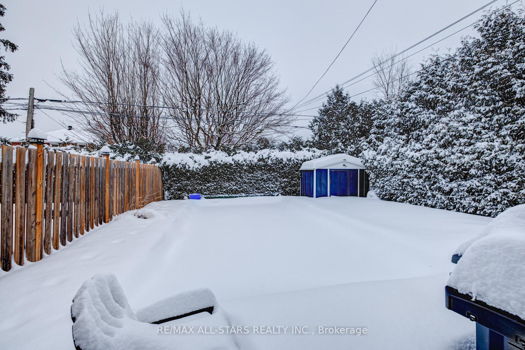 Photo 24 of 111 Tecumseh Avenue, Oshawa, Centennial — HOMEH