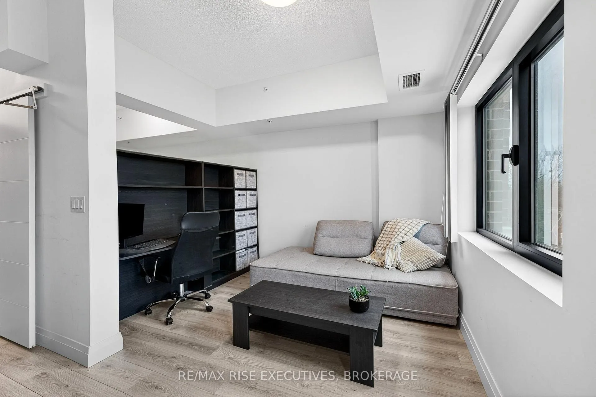 Photo 4 of Unit 434, 652 Princess Street, Kingston, Central City East — HOMEH