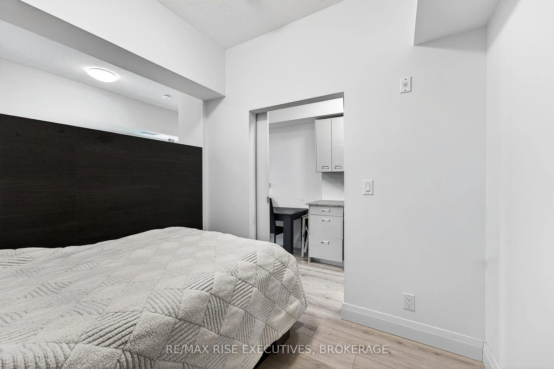 Photo 9 of Unit 434, 652 Princess Street, Kingston, Central City East — HOMEH