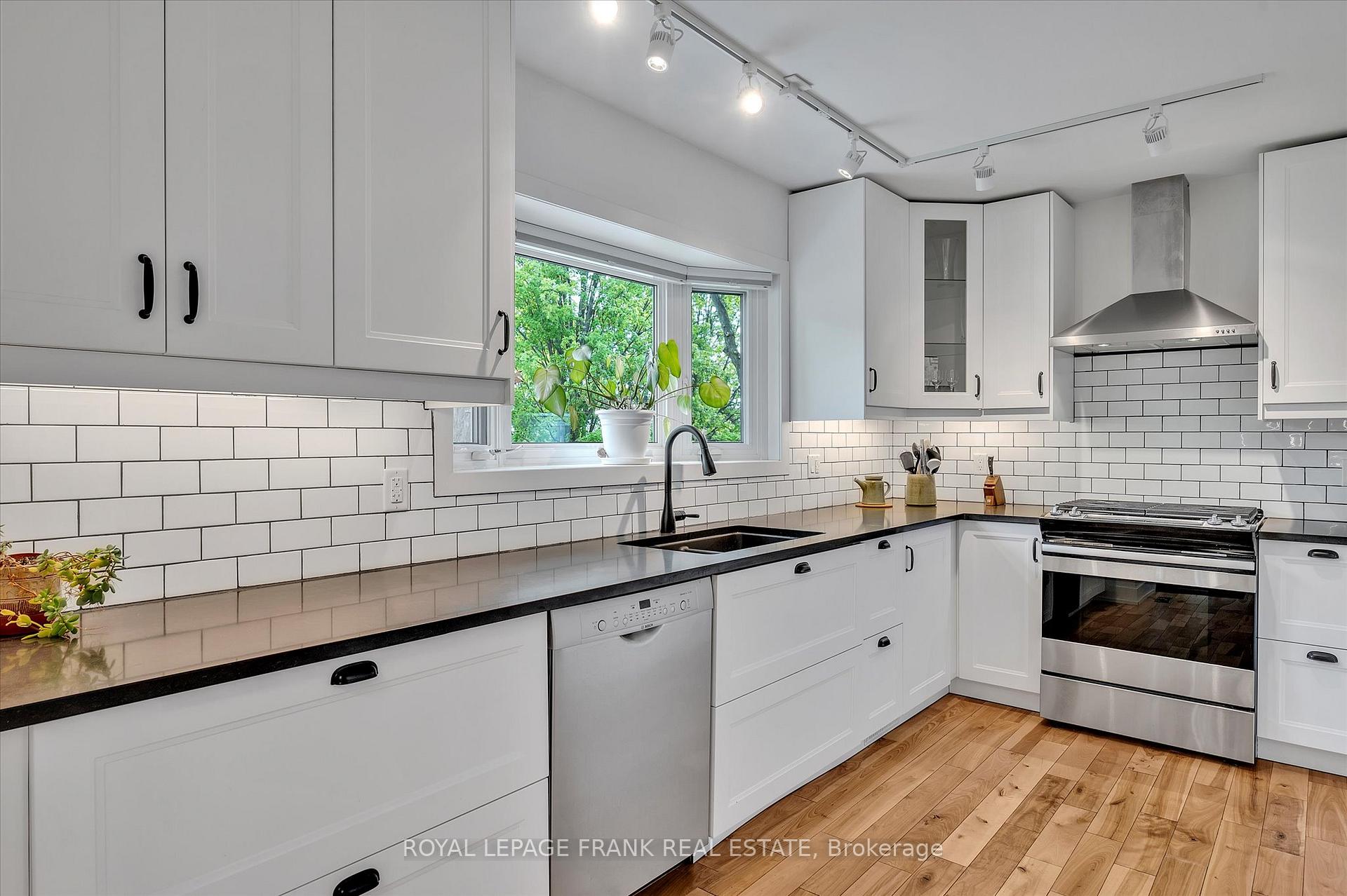 Photo 7 of 1361 Holloway Drive, Peterborough, Town Ward 3 — HOMEH