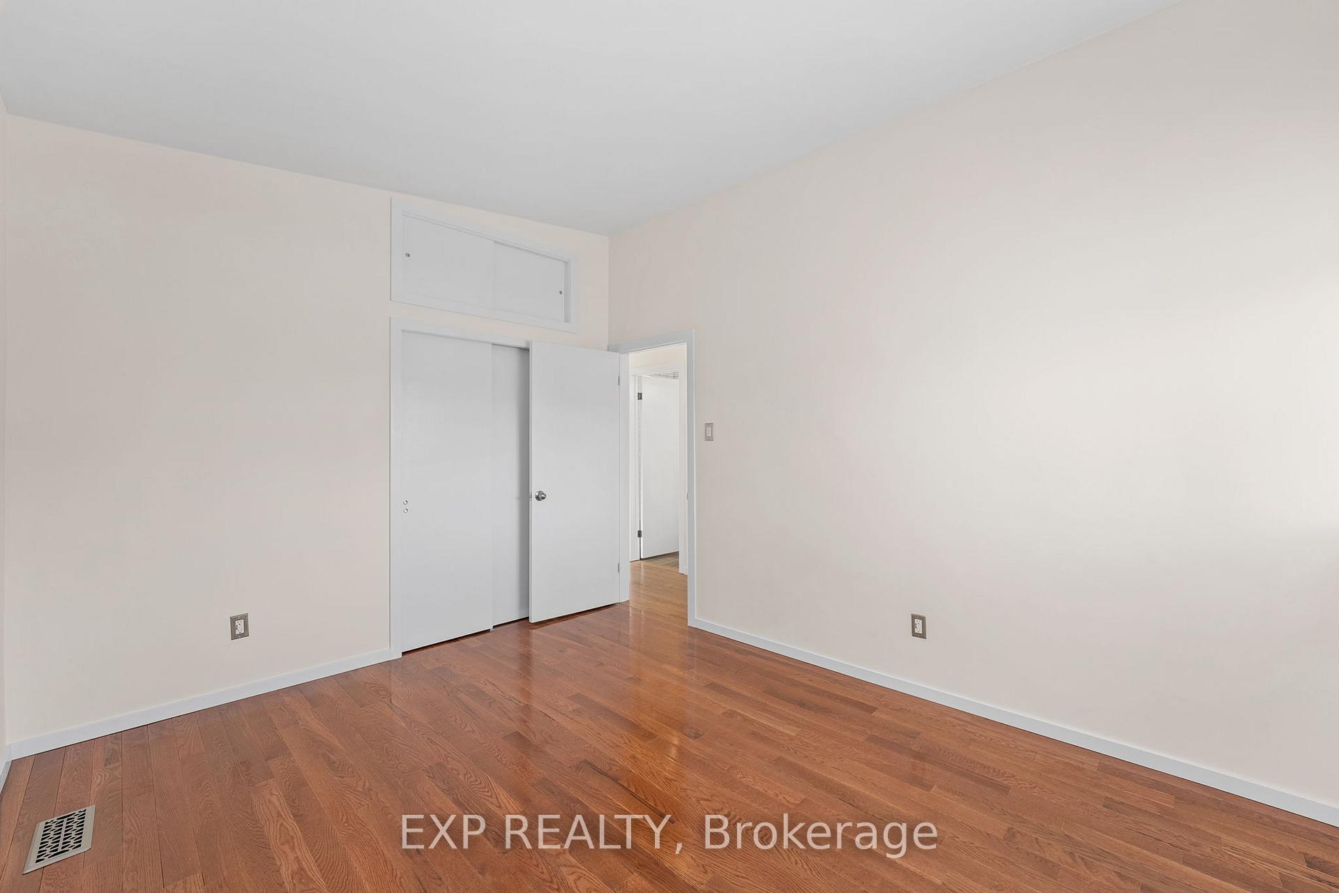 Photo 20 of 126 Hillcrest Drive, Whitby, Downtown Whitby — HOMEH