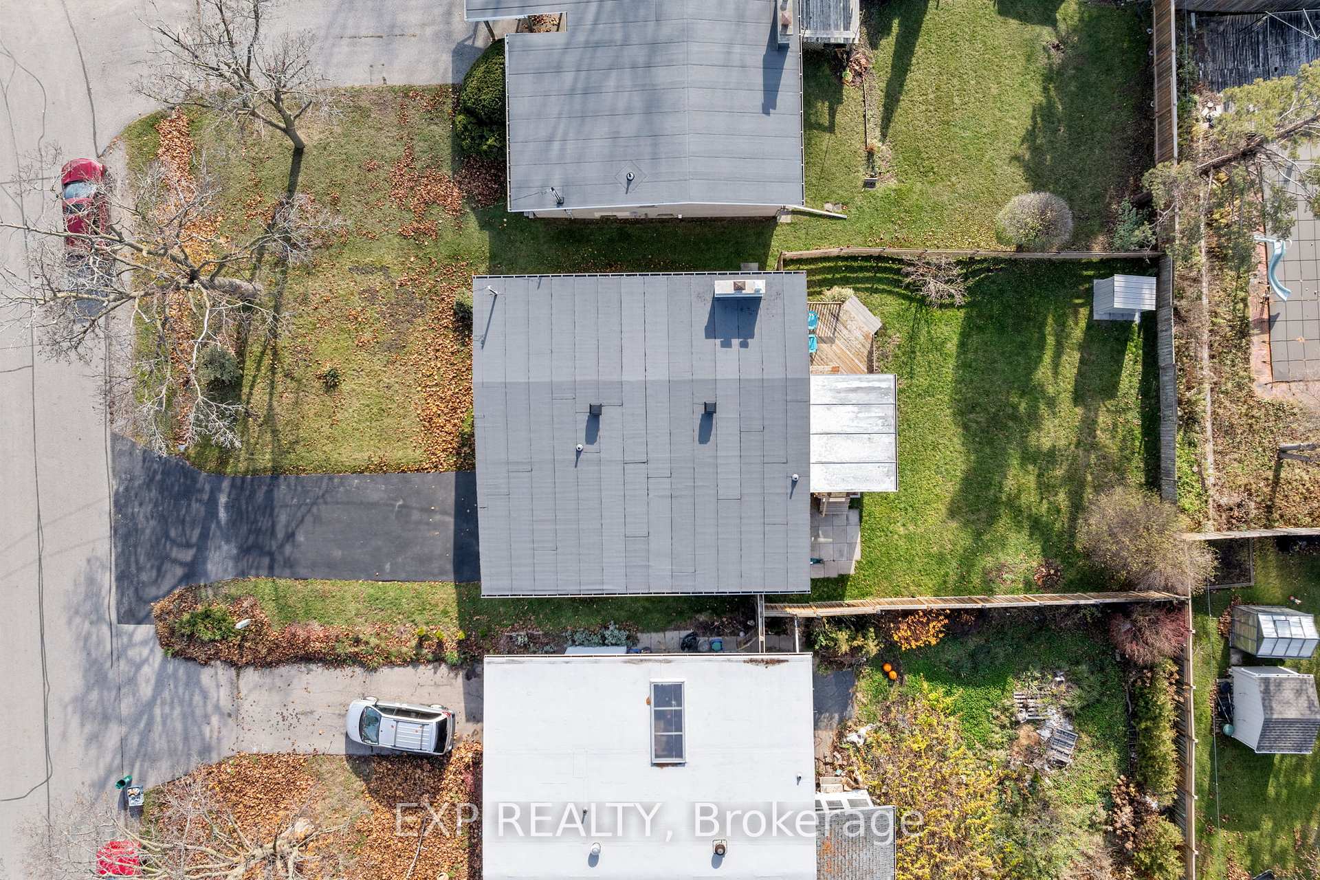 Photo 33 of 126 Hillcrest Drive, Whitby, Downtown Whitby — HOMEH