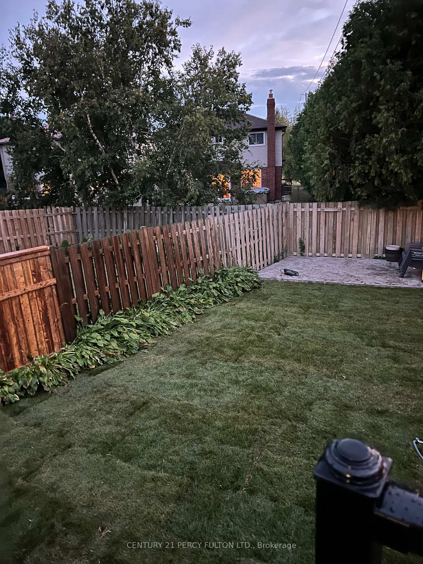 Photo 24 of 948 Attersley Drive, Oshawa, Pinecrest — HOMEH