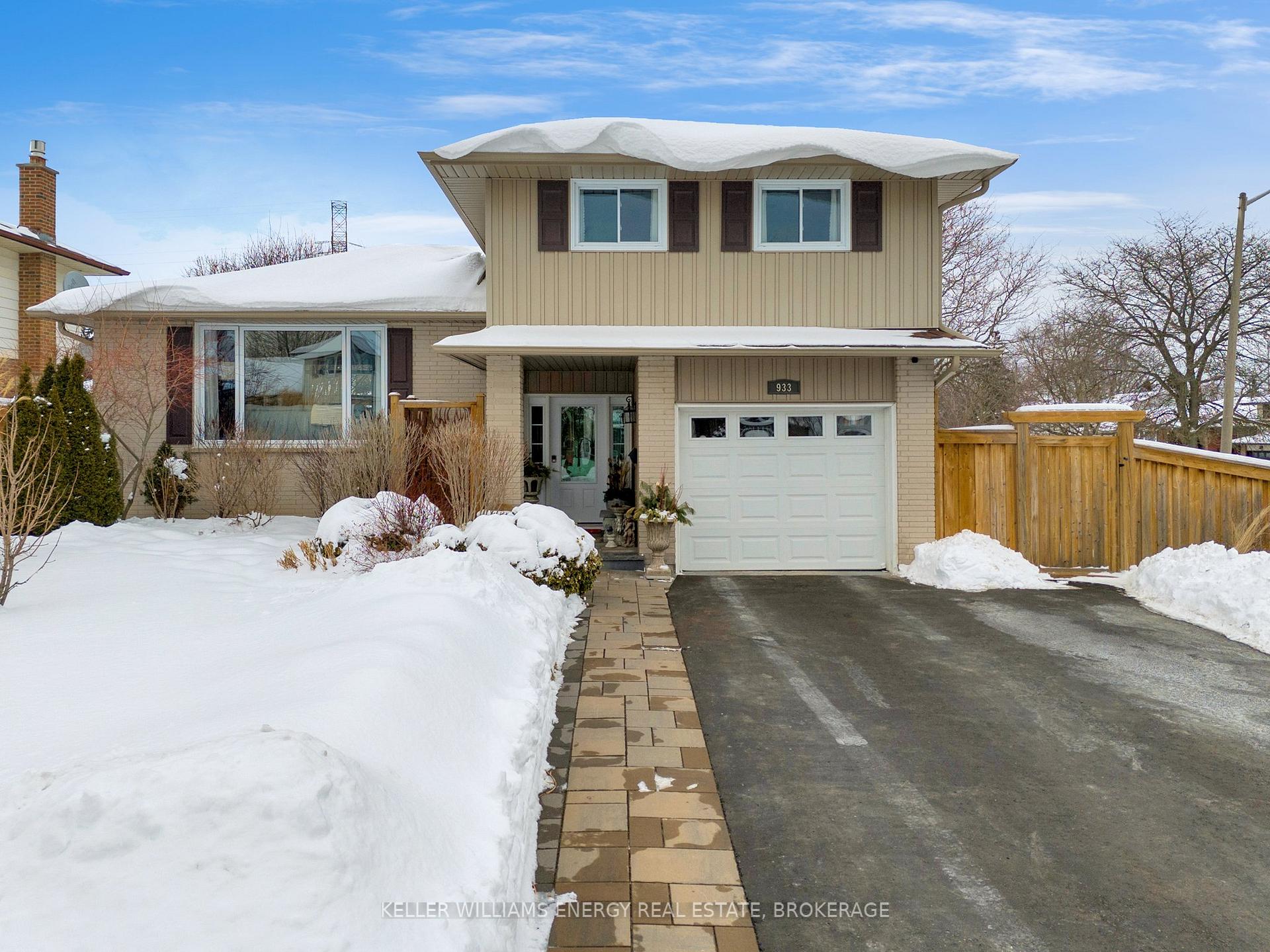 Photo 1 of 933 Central Park Boulevard N, Oshawa, Centennial — HOMEH
