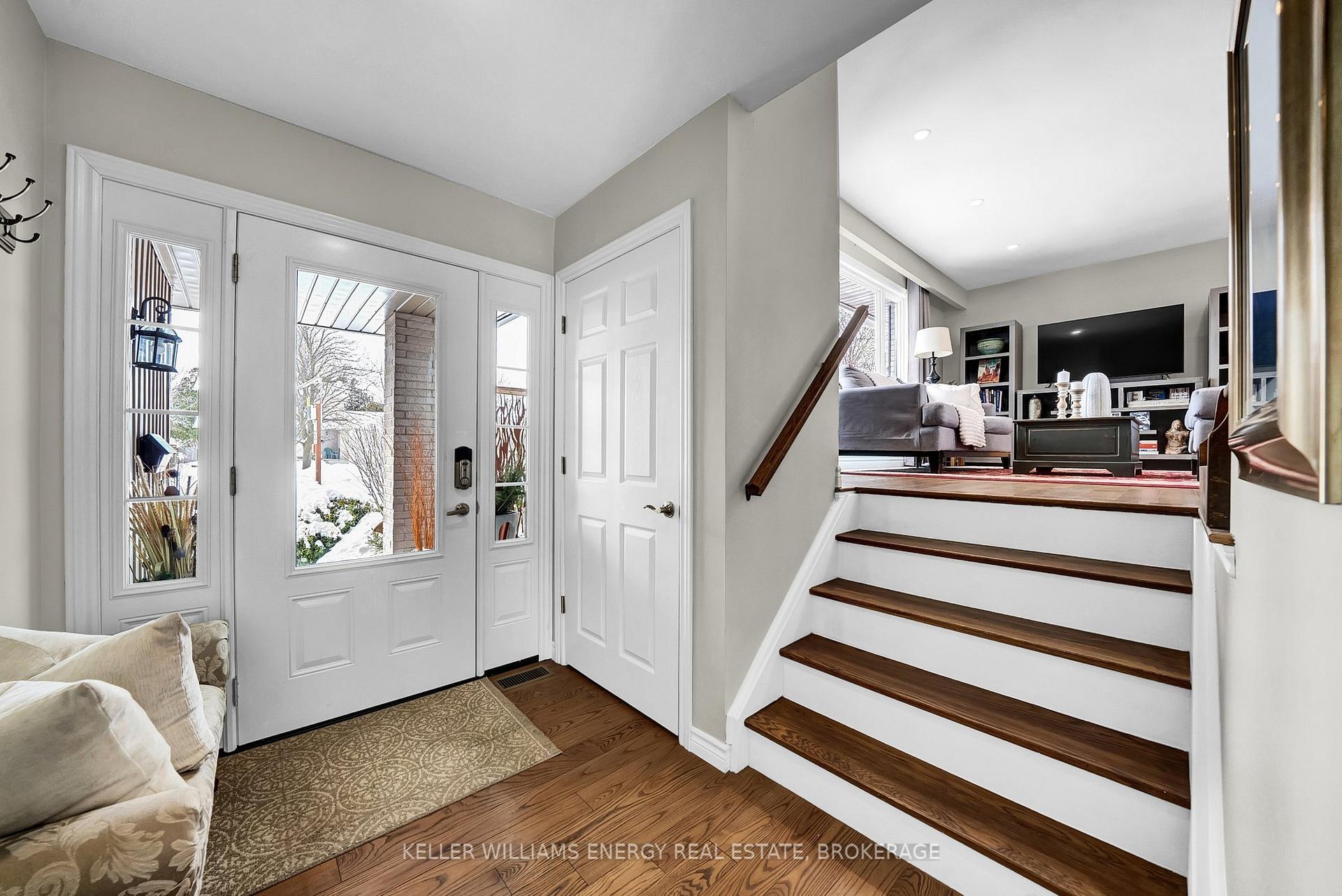 Photo 7 of 933 Central Park Boulevard N, Oshawa, Centennial — HOMEH