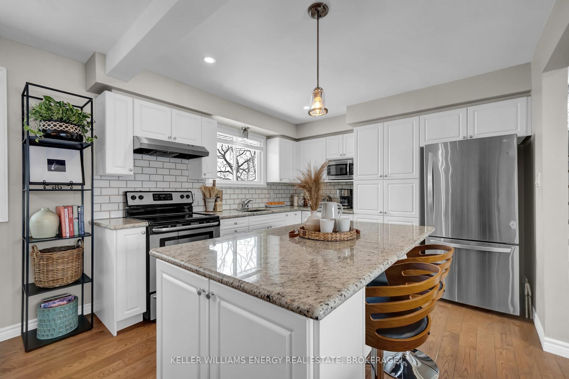 Photo 25 of 933 Central Park Boulevard N, Oshawa, Centennial — HOMEH