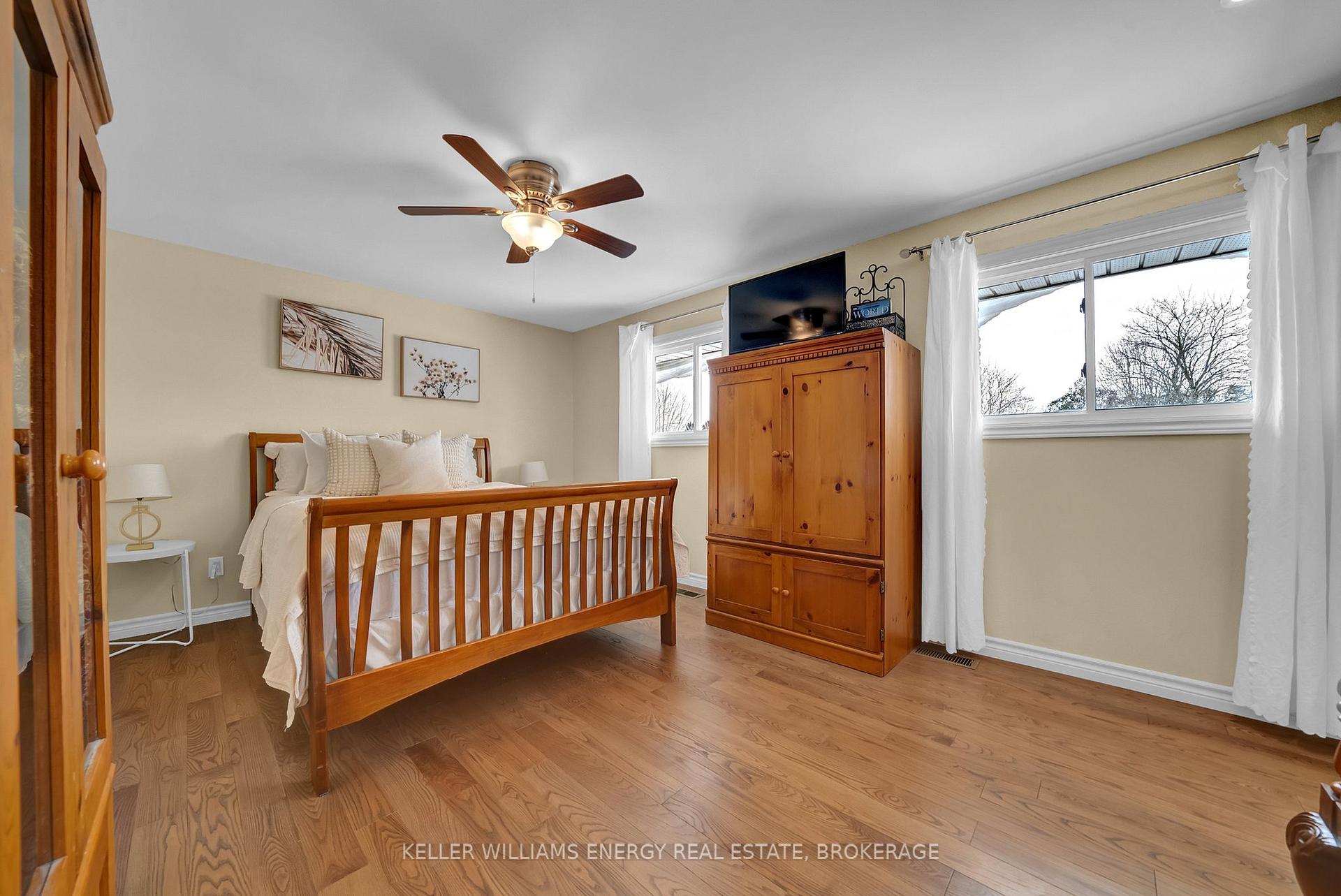 Photo 34 of 933 Central Park Boulevard N, Oshawa, Centennial — HOMEH