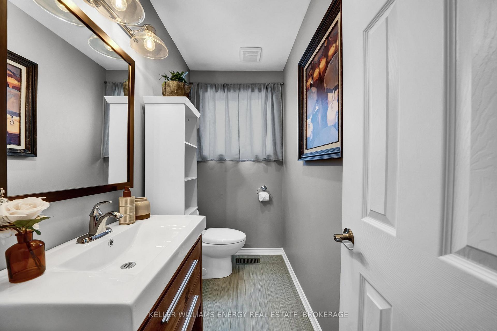 Photo 38 of 933 Central Park Boulevard N, Oshawa, Centennial — HOMEH