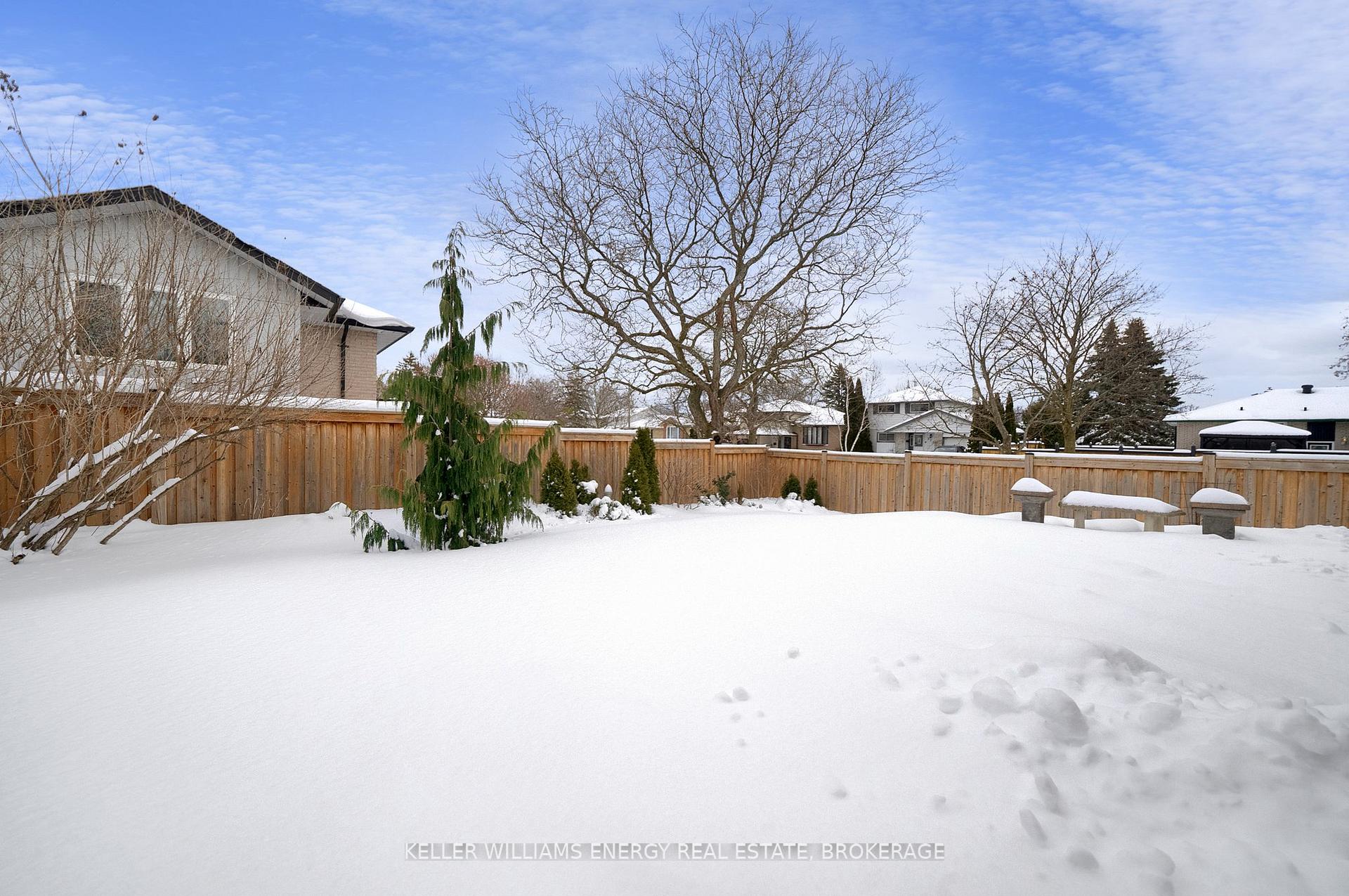 Photo 47 of 933 Central Park Boulevard N, Oshawa, Centennial — HOMEH
