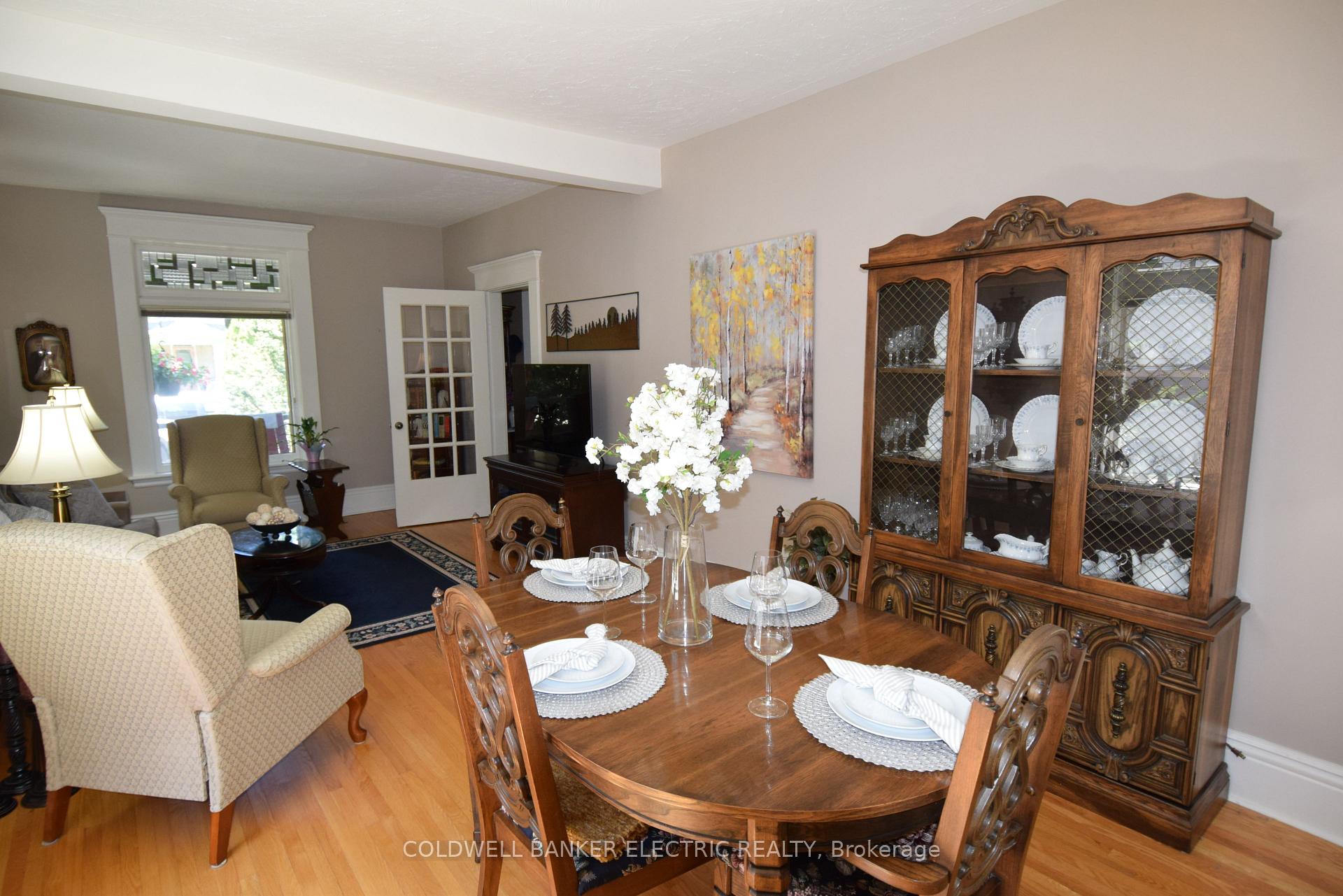 Photo 7 of 310 Pearl Avenue, Peterborough, Town Ward 3 — HOMEH