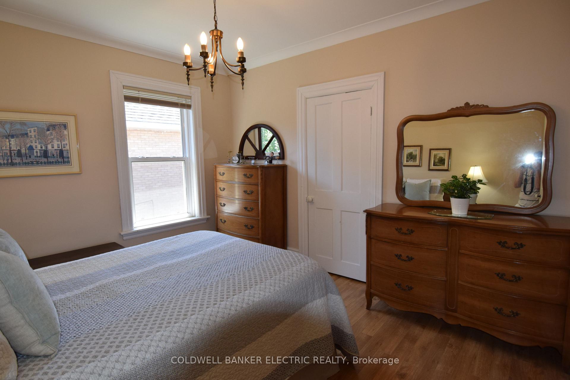 Photo 20 of 310 Pearl Avenue, Peterborough, Town Ward 3 — HOMEH