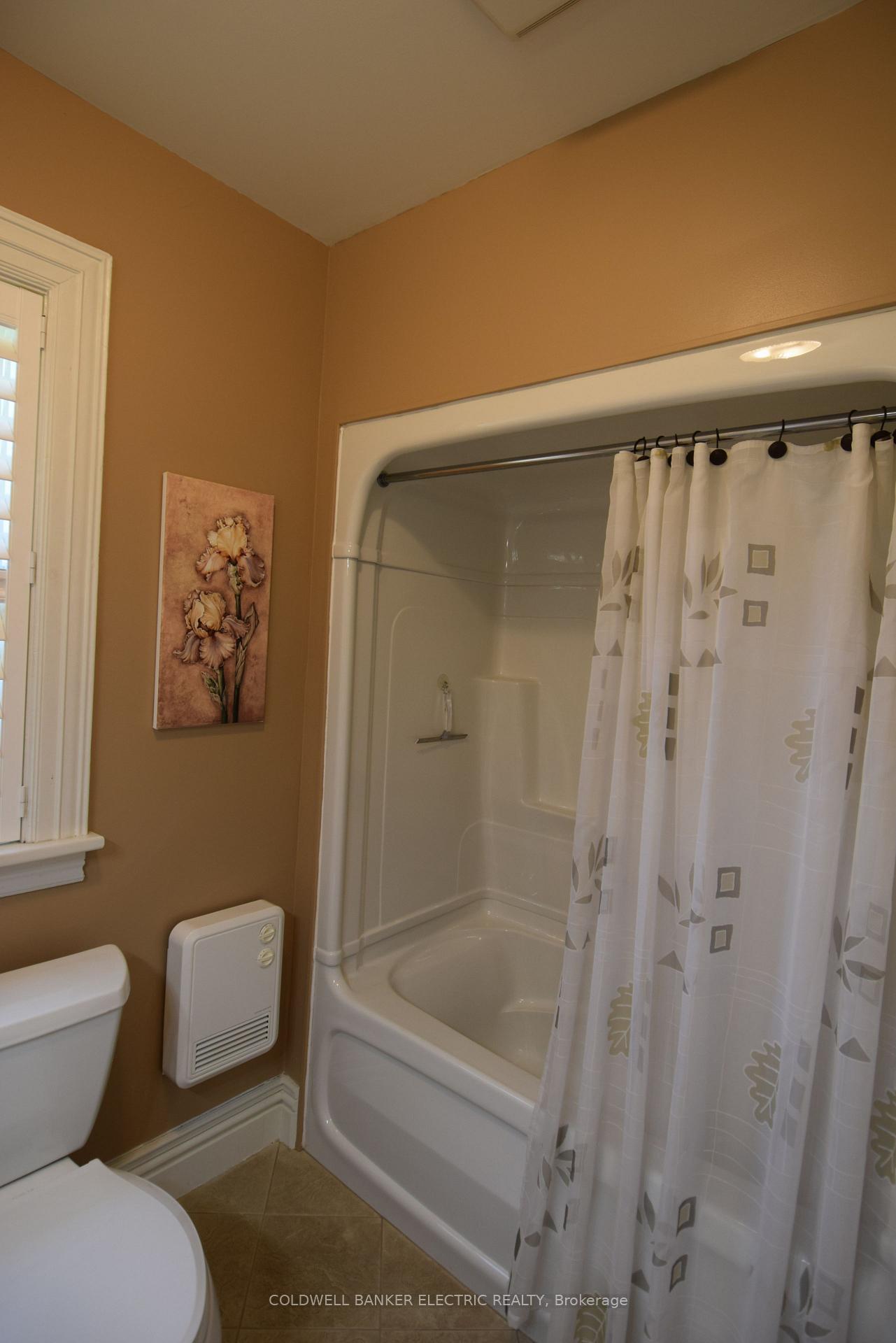 Photo 27 of 310 Pearl Avenue, Peterborough, Town Ward 3 — HOMEH