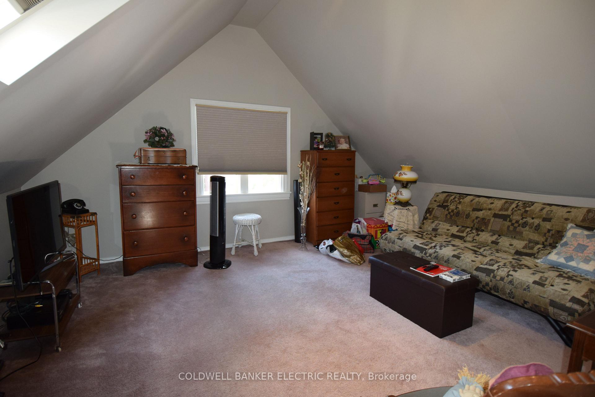 Photo 28 of 310 Pearl Avenue, Peterborough, Town Ward 3 — HOMEH