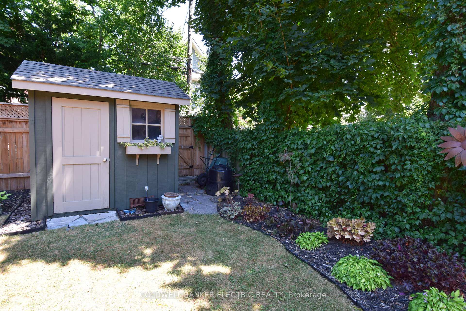 Photo 30 of 310 Pearl Avenue, Peterborough, Town Ward 3 — HOMEH