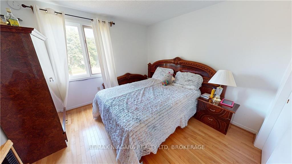 Photo 19 of 31 Wiltshire Boulevard, Welland, N. Welland — HOMEH