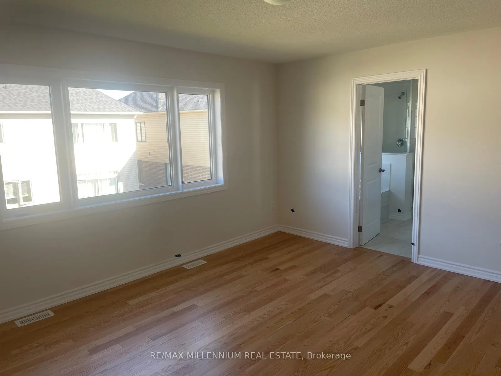 Photo 16 of 16 Tamworth Terrace, Barrie, Rural Barrie Southeast — HOMEH
