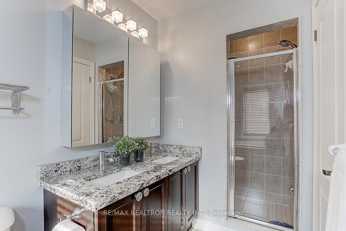 Photo 24 of 2 Henry Peters Lane, Vaughan, East Woodbridge — HOMEH