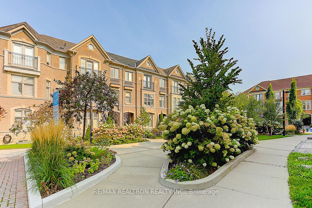 Photo 31 of 2 Henry Peters Lane, Vaughan, East Woodbridge — HOMEH