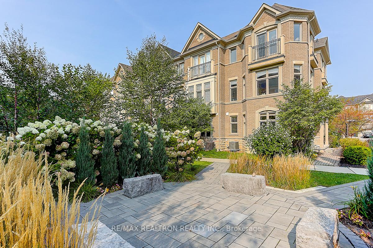 Photo 32 of 2 Henry Peters Lane, Vaughan, East Woodbridge — HOMEH