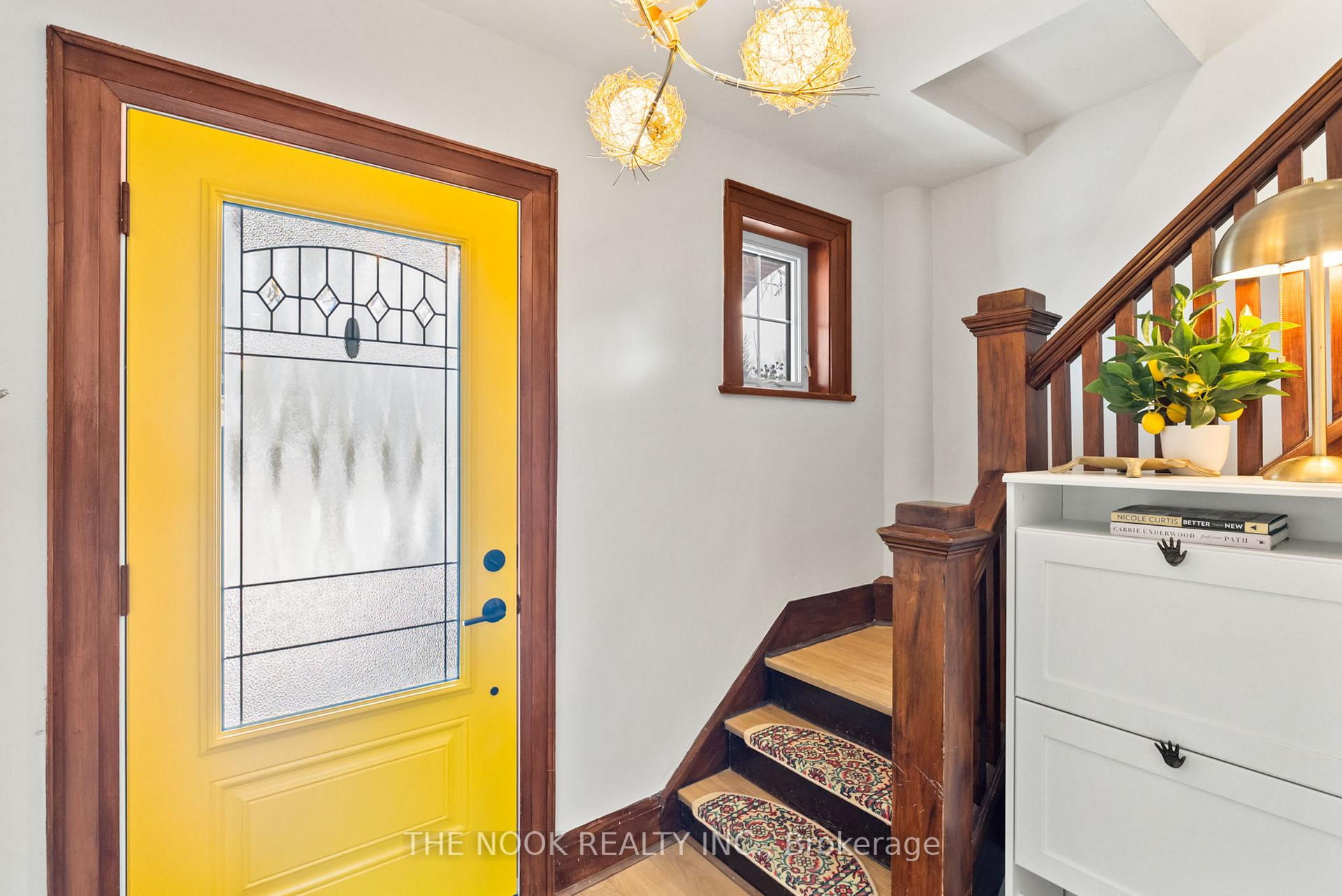 Photo 4 of 378 Jarvis Street, Oshawa, O'Neill — HOMEH