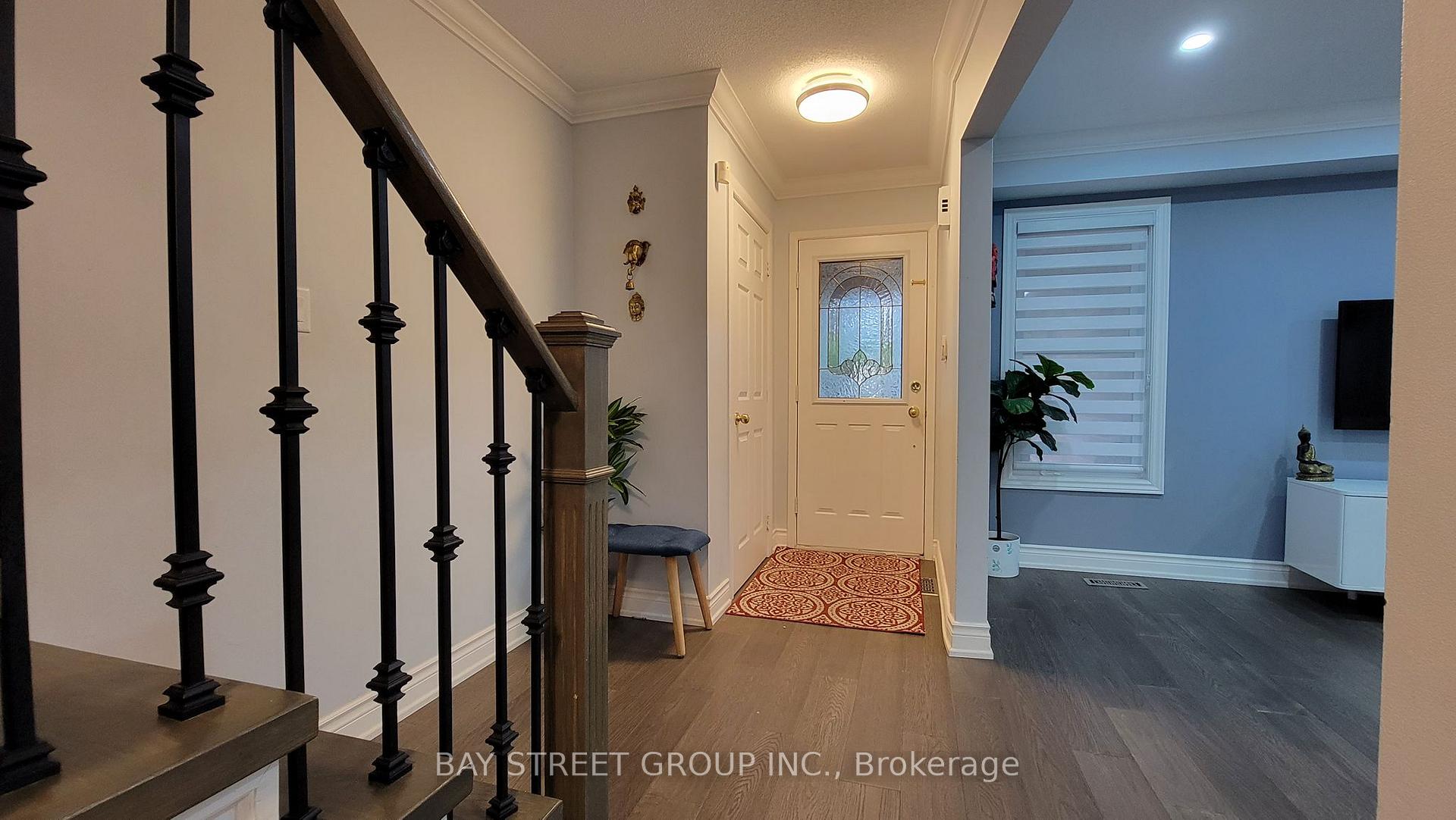 Photo 5 of 26 Ducatel Crescent, Ajax, Central — HOMEH